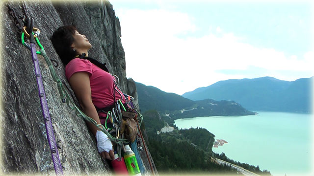 RELAXATION AT MOMENT -CLIMBING IN SQUAMISH-